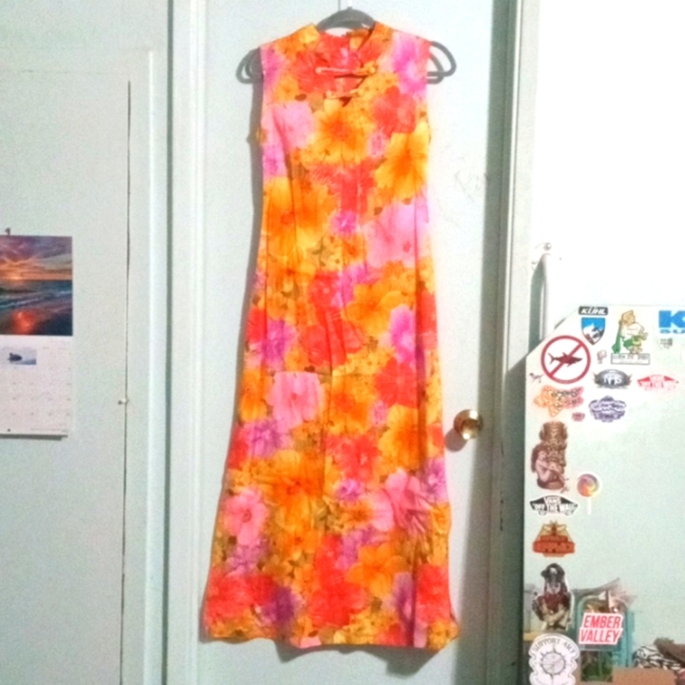 Vintage hand made dress 👗